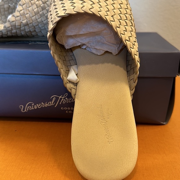 Universal Thread Elora Mule Flats Tan Size 9.5 - Picture 3 of 4